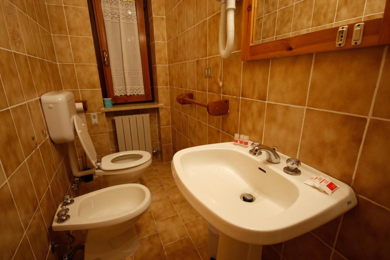 אטרובלס Hotel Col Serena מראה חיצוני תמונה