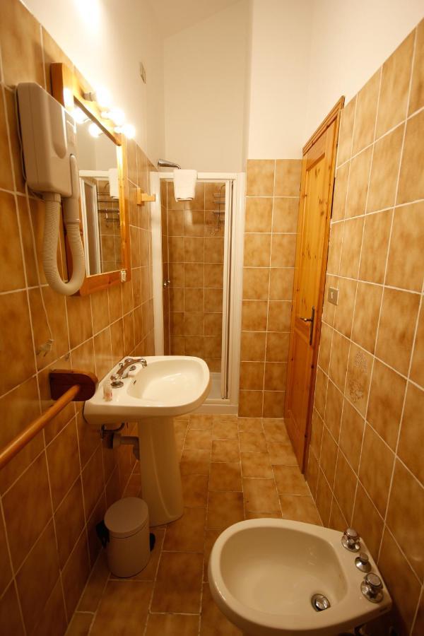 אטרובלס Hotel Col Serena מראה חיצוני תמונה