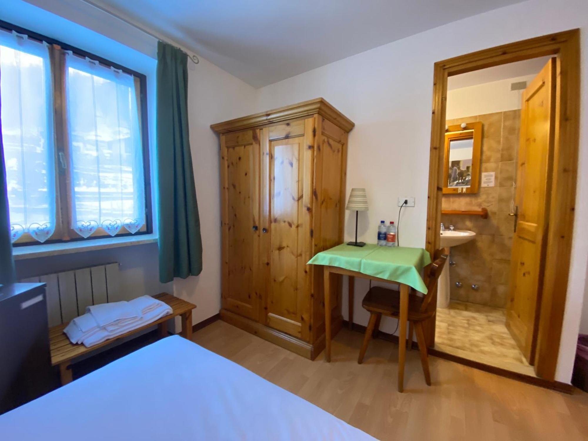 אטרובלס Hotel Col Serena מראה חיצוני תמונה