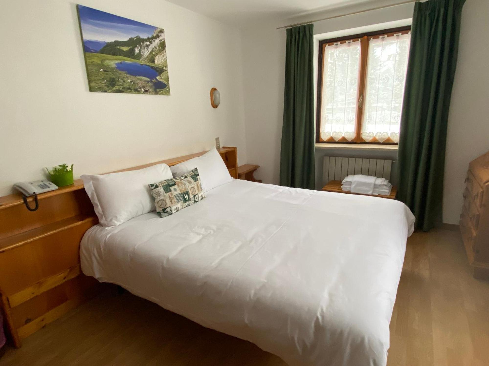 אטרובלס Hotel Col Serena מראה חיצוני תמונה